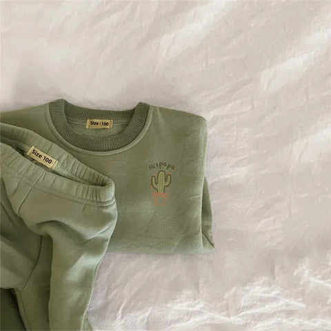 Embroidered Thicken Fleece Warm Sweatshirt and Pants Tracksuit